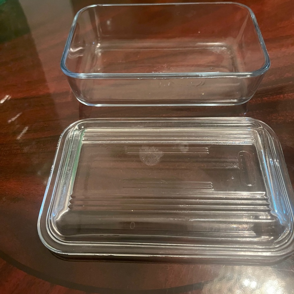 Clear Storage Container - Picture 2 of 4
